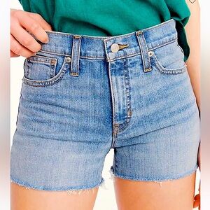 *nwt* J. Crew Mid-Rise denim short